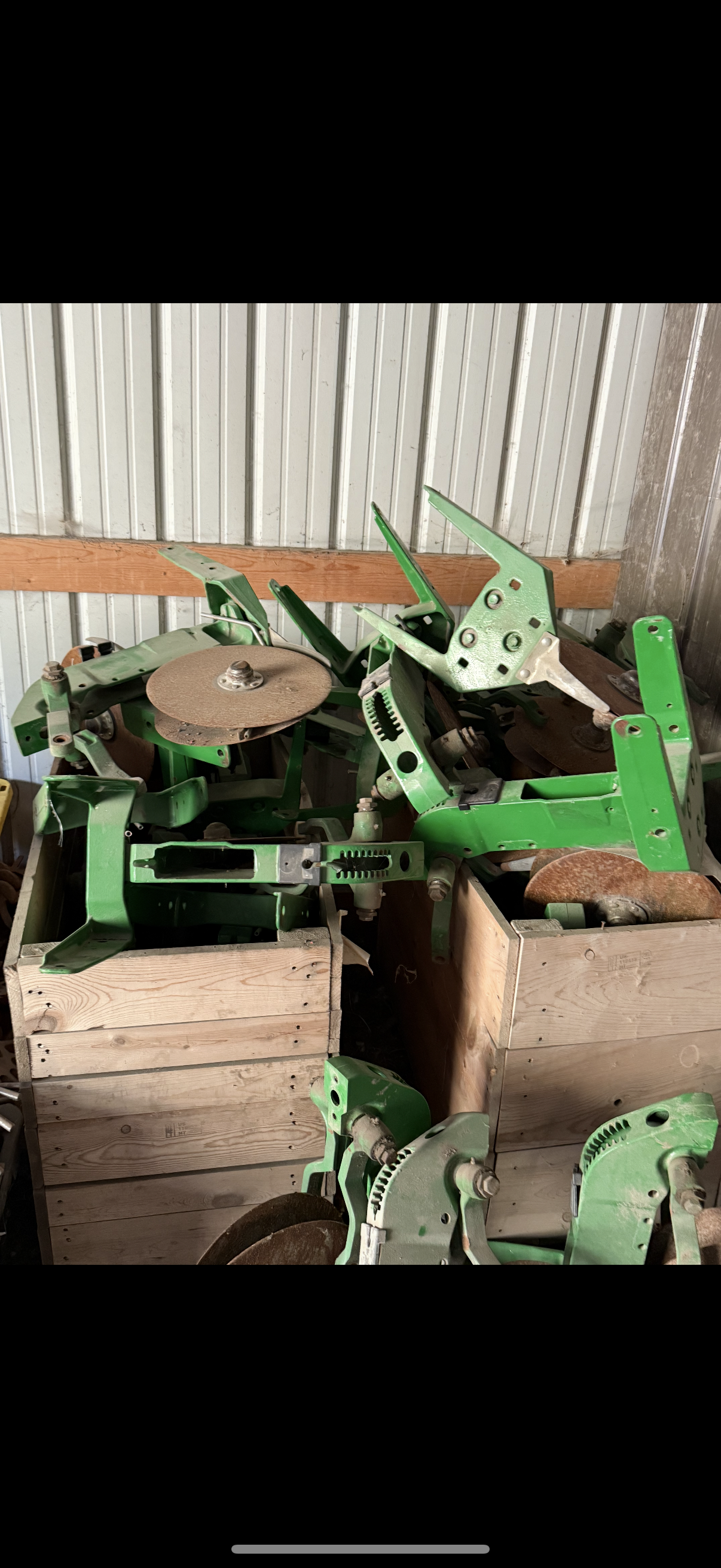John Deere cast XP row unit shank