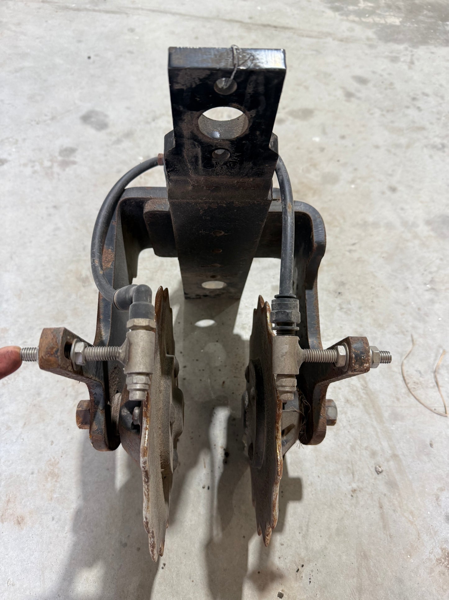 Yetter duel fertilizer opener